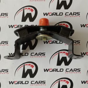 SOPORTE DE CAJA TOYOTA HILUX REVO 2017... 2022