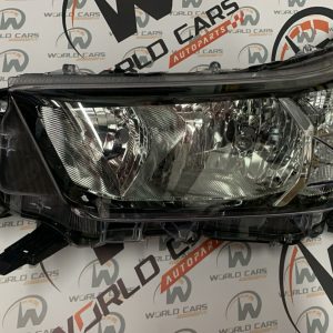 FAROLA IZQUIERDA TOYOTA HILUX 2022...