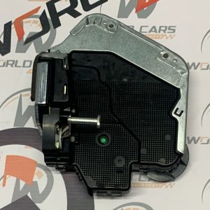 CHAPA DE PUERTA TRASERA DERECHA TOYOTA HILUX REVO- FORTUNER 2017...2024