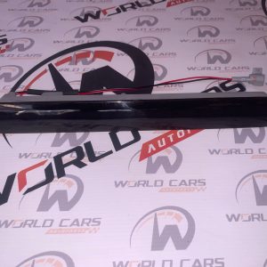 TERCER STOP TOYOTA HILUX REVO 2017...2024 NEGRO